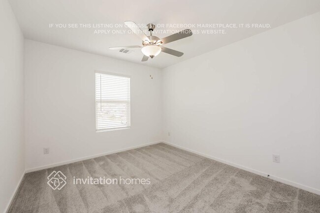 Building Photo - 2410 Fleming Dr