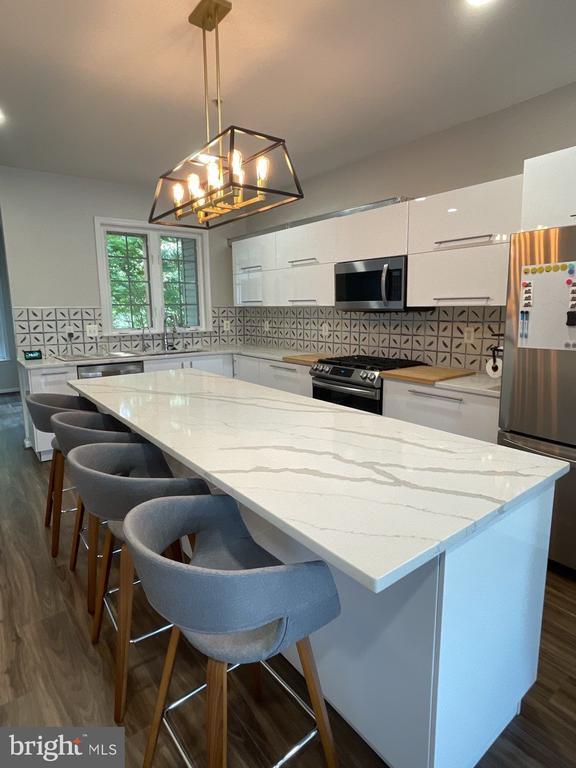 Building Photo - 8474 Pamela Way