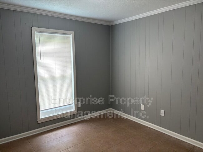 Building Photo - 4891 Shayne Ln