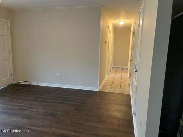 Building Photo - 35 Lance Dr