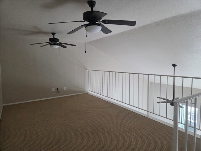 Building Photo - 14777 Wunderlich Dr