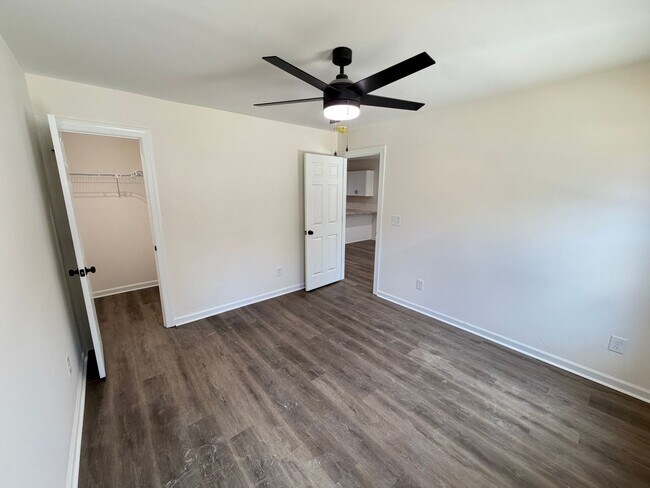 Building Photo - New Construction 2026 2bd/2ba Triplex in convenient location.