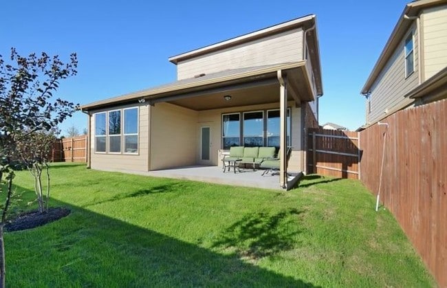 Building Photo - 16017 Travesia Way