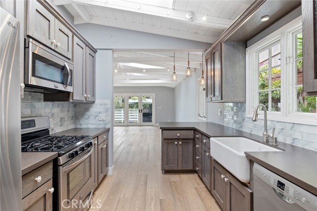 Building Photo - 1310 Bluebird Canyon Dr