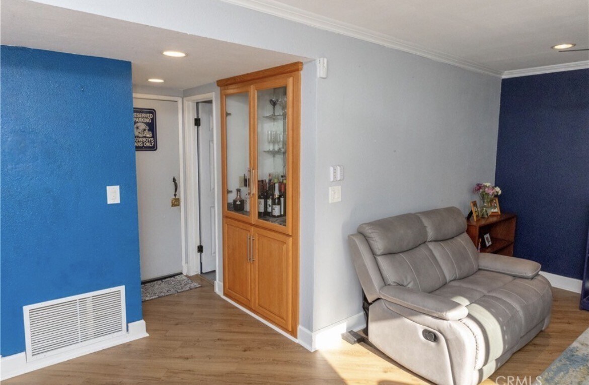 Building Photo - 24314 Berendo Ave