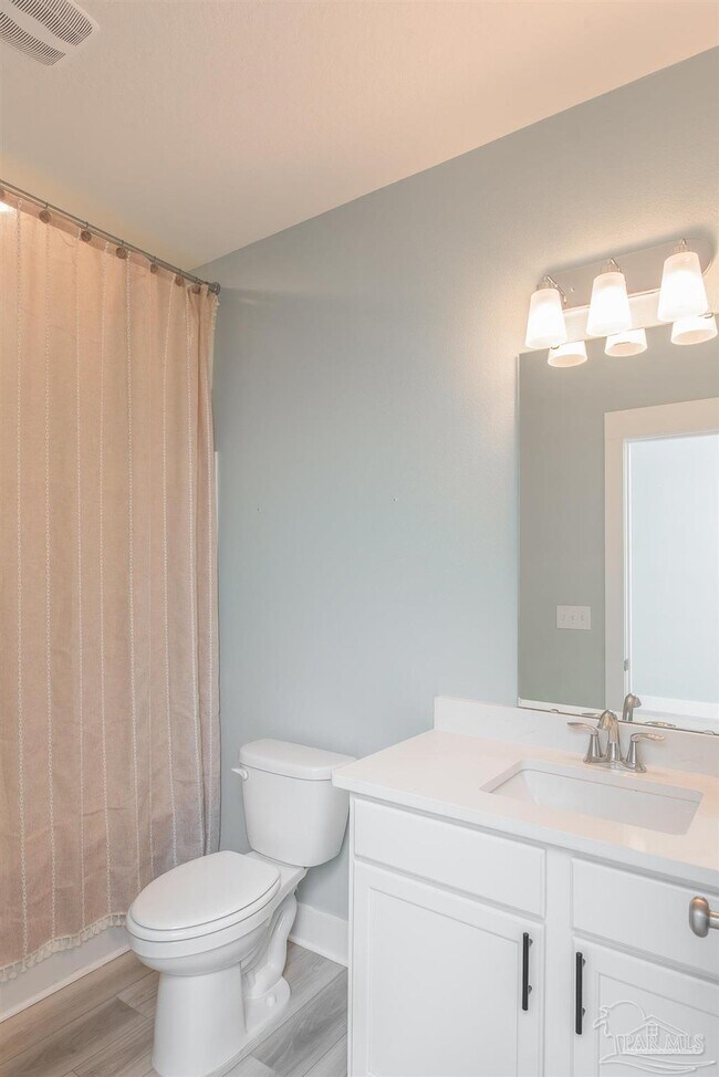 Building Photo - 1938 Westhill Dr