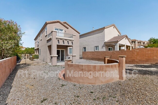 Building Photo - 2323 Margarita Dr SE