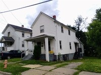 Building Photo - 1514 Manhattan Ave