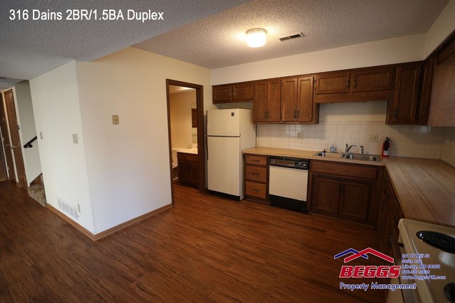 Building Photo - Liberty Duplex 2BR / 1 1/2 BA