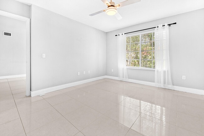 Building Photo - 4041 San Marino Blvd
