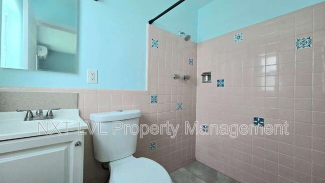 Building Photo - 603 SE 46th Ter