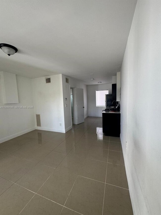 Building Photo - 660 NE 88th Terrace