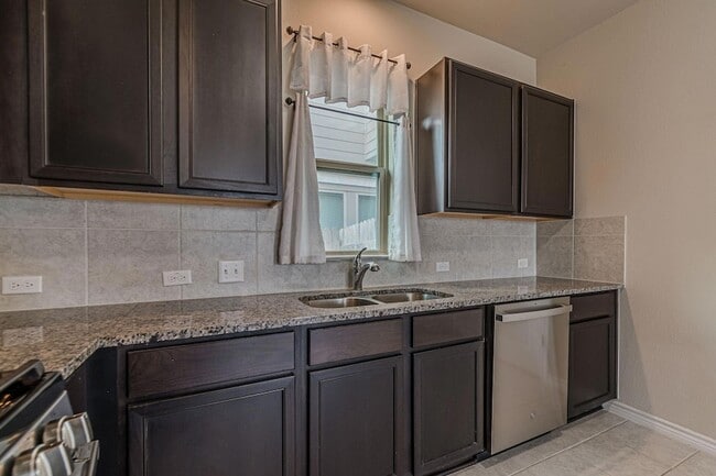 Building Photo - 384 Witchhazel Way