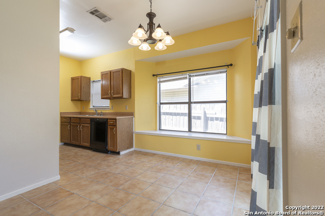 Building Photo - 13011 Feather Ridge Dr