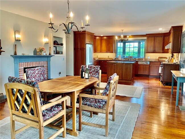 Building Photo - 6 Butts Rock Rd