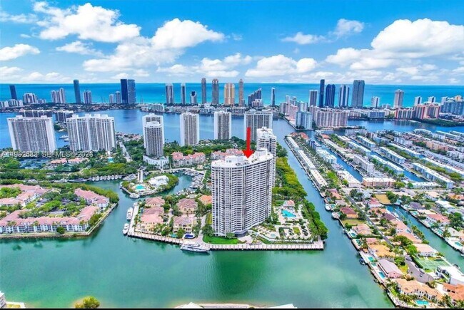 Building Photo - 1000 W Island Blvd