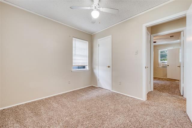 Building Photo - 515 Stonewall Dr