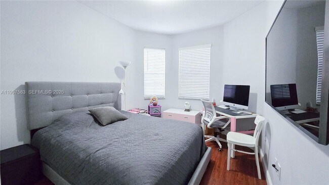 Building Photo - 5109 SW 141st Ave