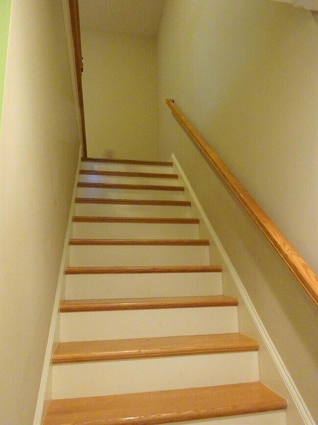 Starirs to 2nd floor - 24 Autumn Ln