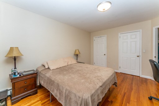 Building Photo - 4304 Meadowview Ave