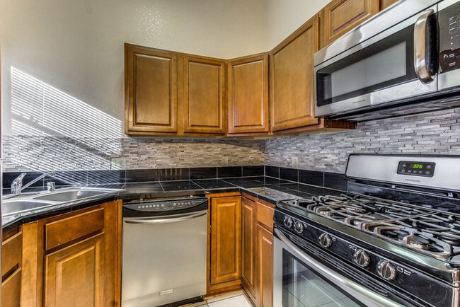 Building Photo - Prestigious Tri Level Home on East Side