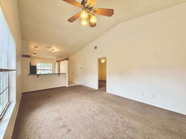 Building Photo - 599 Capistrano Ct