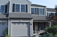 Building Photo - 2096 Deer Run Dr