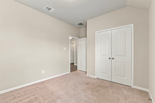 Building Photo - 5323 Brooklyn Rose Dr