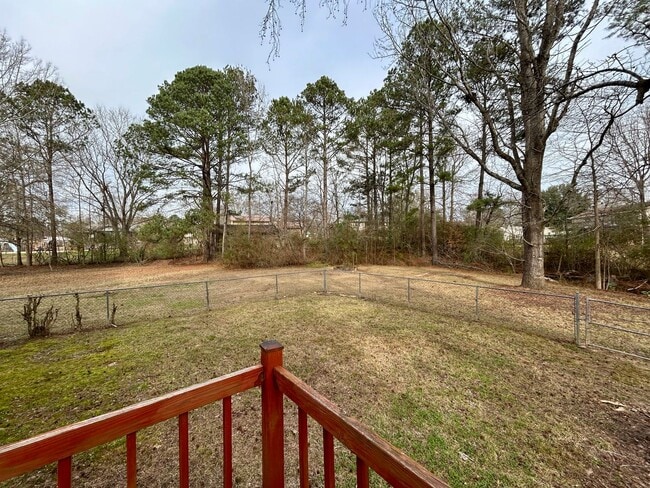 Building Photo - 1 Robin Ct