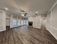 Building Photo - 611 Arbor Creek Dr