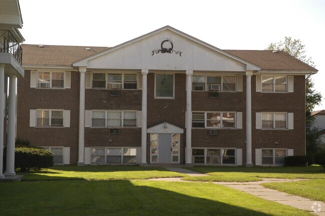 Building Photo - 14538 S Cottage Grove