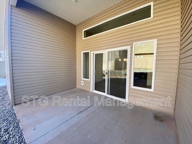 Building Photo - 939 S 25 W