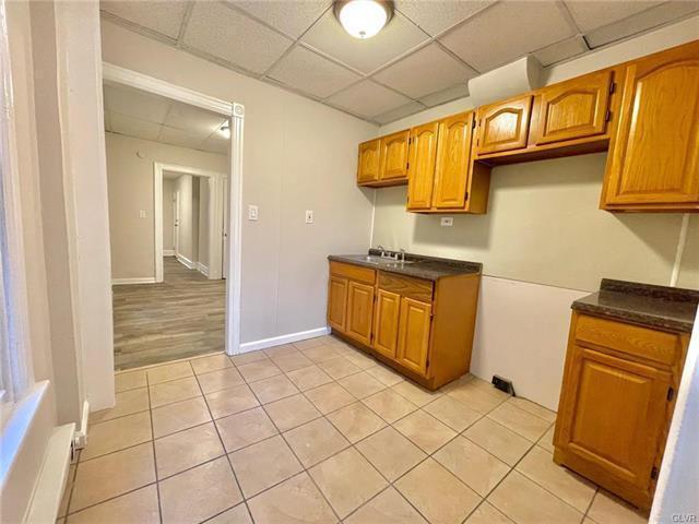 Building Photo - 744 N Ninth St