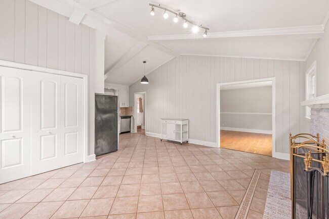 Building Photo - 3 Bedroom Home in South Charlotte