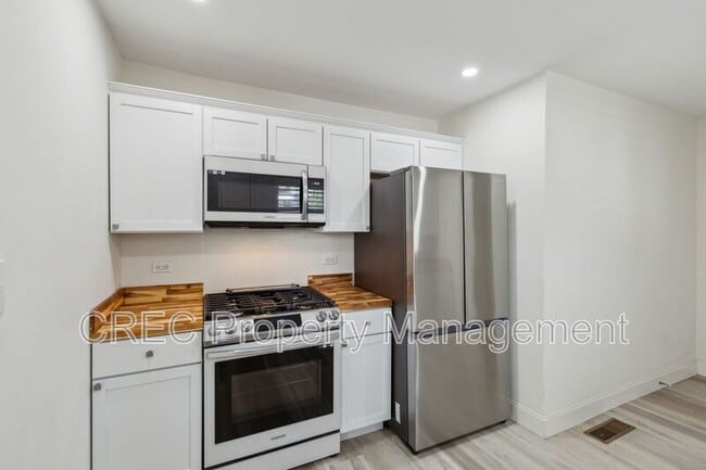 Building Photo - 2925 Alabama Dr