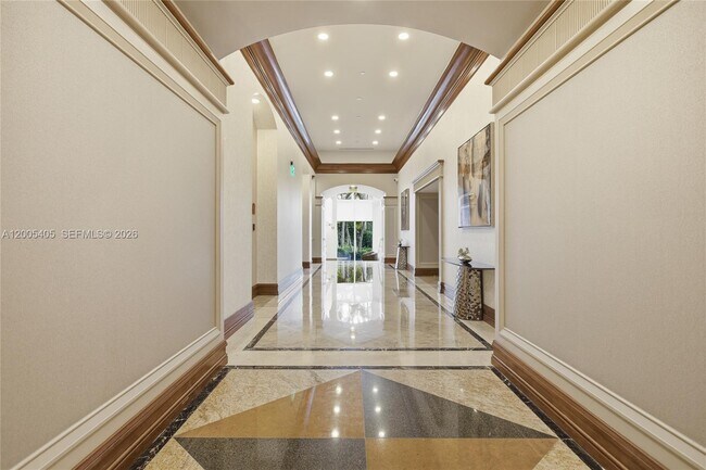 Building Photo - 16500 Collins Ave