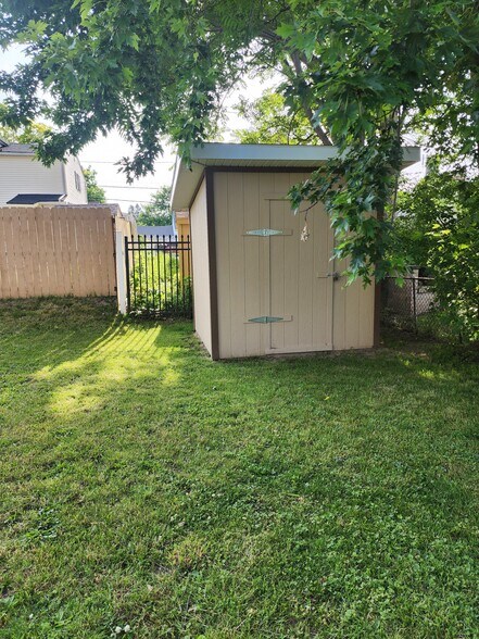 Shed - 1815 N Goodman St