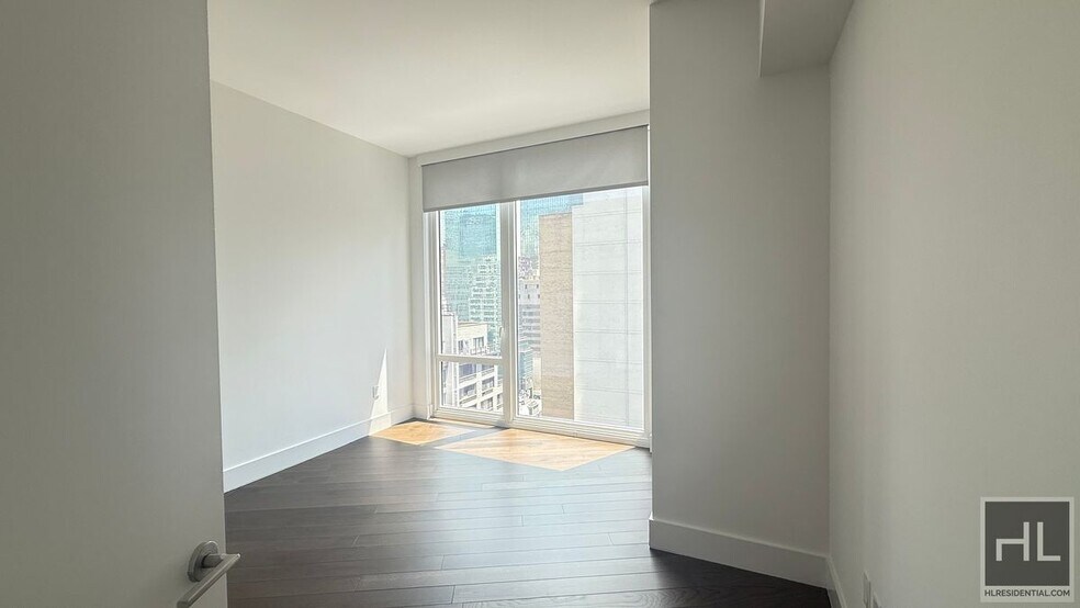 Building Photo - East 44th Street