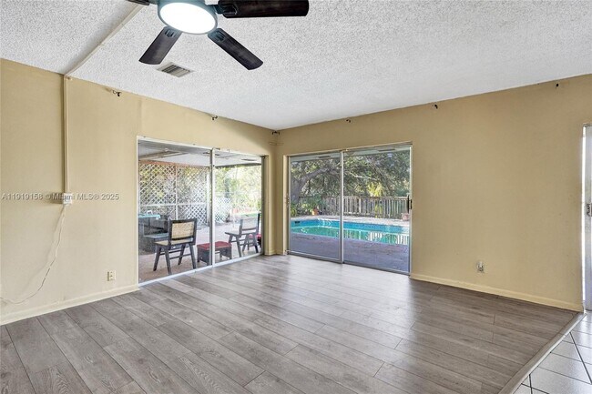 Building Photo - 5551 SW 57th St