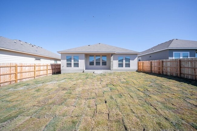 Building Photo - 3-Bedroom, 2-Bath Home in Reserve at Pea R...