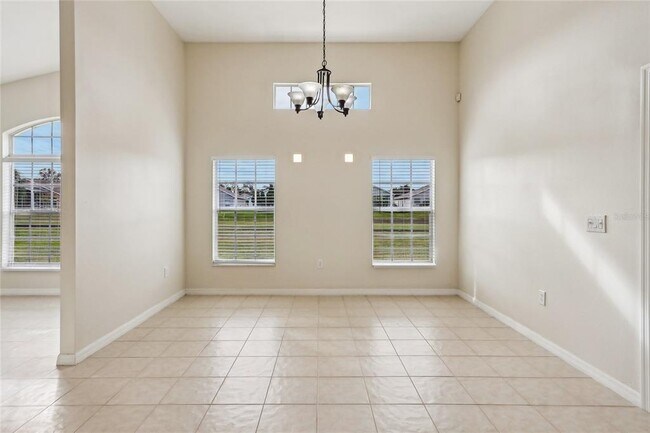 Building Photo - 235 Royal Palm Dr