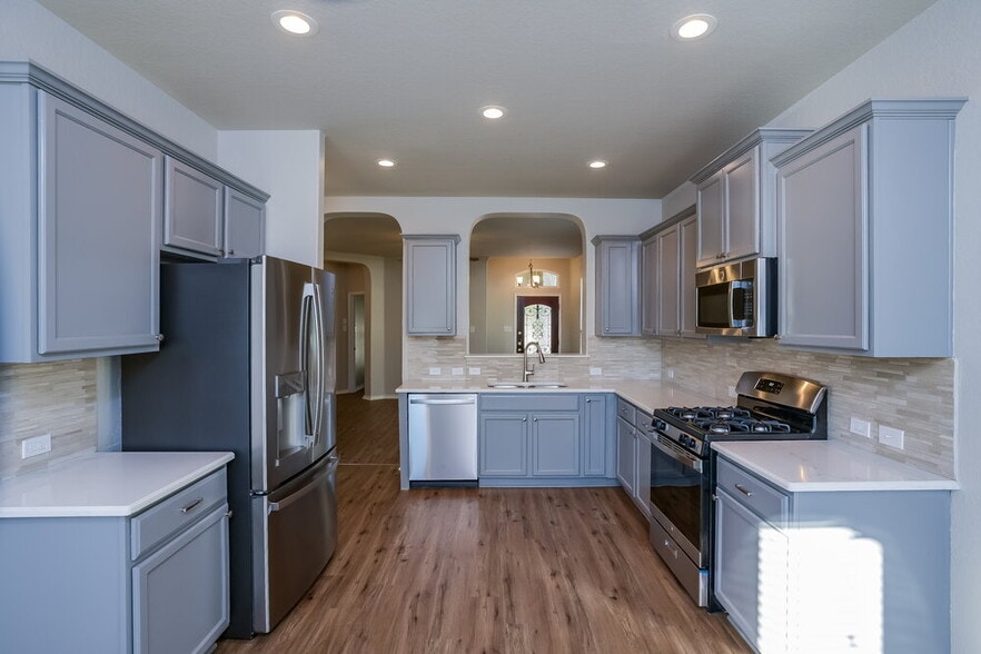 Building Photo - 654 Sea Eagle