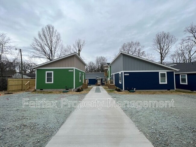 Building Photo - 2307 Owen St