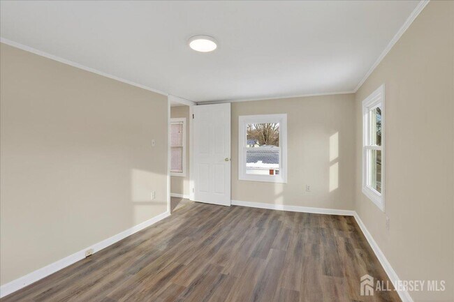 Building Photo - 28 Sedgwick St