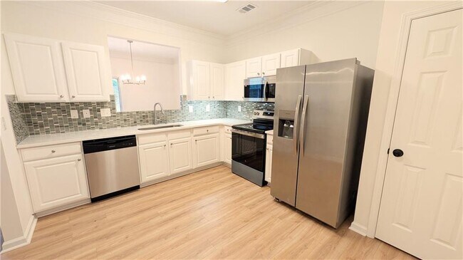 Building Photo - 521 Windstone Trail