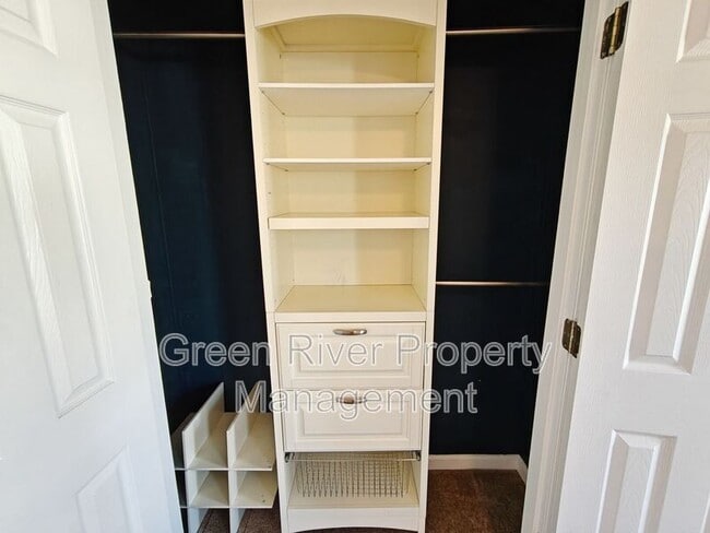 Building Photo - 1500 Calming Water Dr