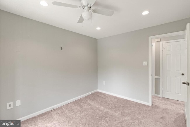 Building Photo - 12317 Wadsworth Way