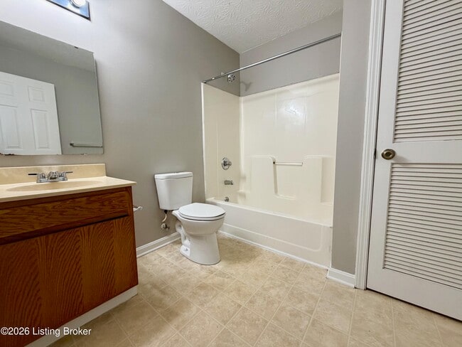 Building Photo - 456 Joy Ave