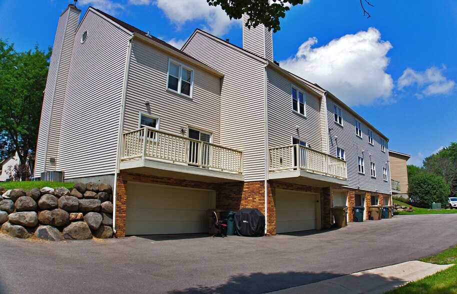 Building Photo - 2933 Cimarron Trl