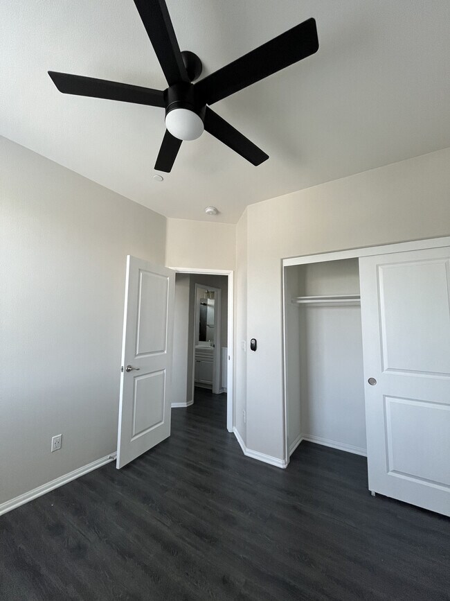 Building Photo - 12432 Constellation St